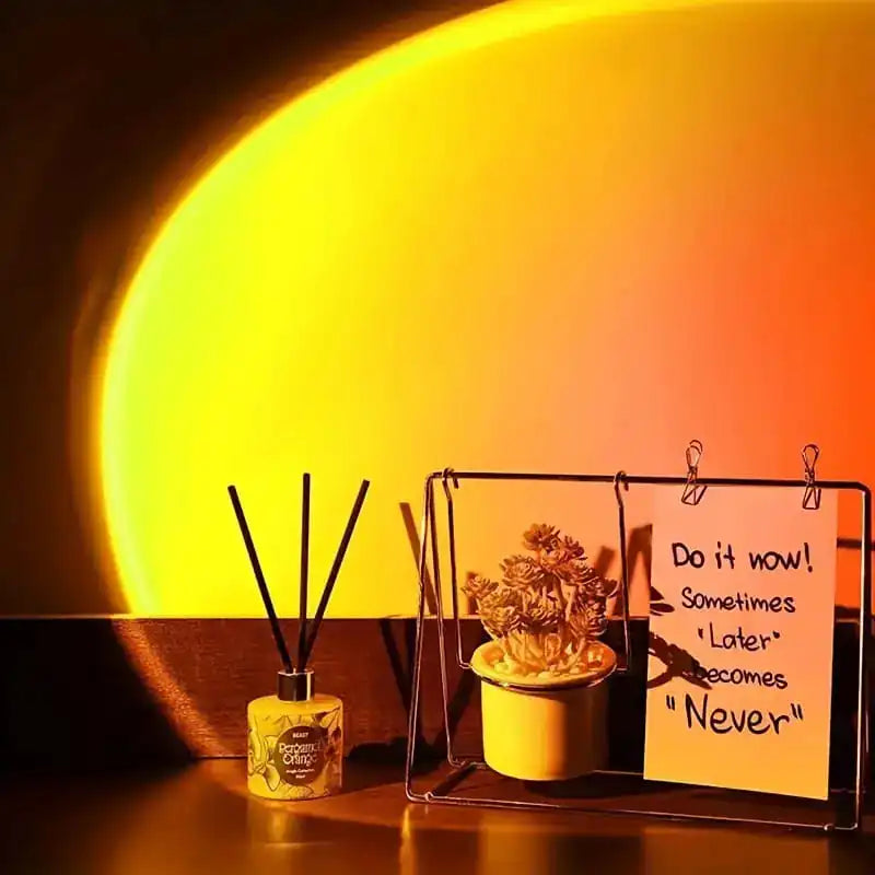 USB Sunset Projection Lamp – Romantic Sunset Ambiance Light for Bedroom, Living Room & Photography Background (5V LED Table Lamp)